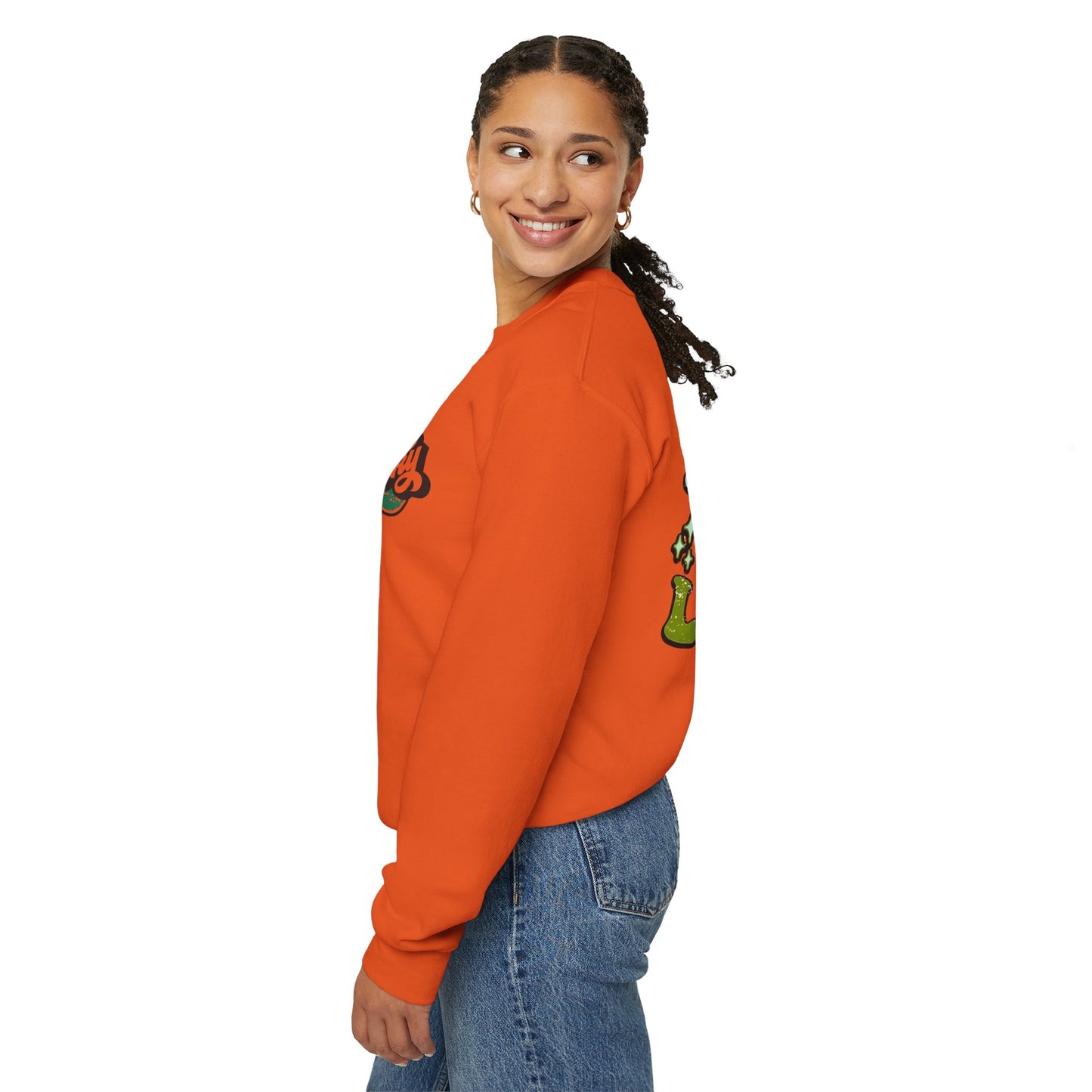 "Luckiest Mama" Heavy Blend Crewneck Sweatshirt