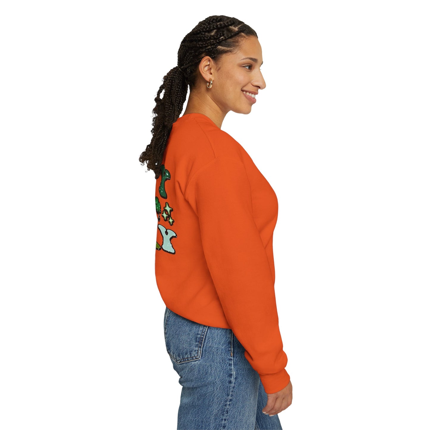 "Luckiest Mama" Heavy Blend Crewneck Sweatshirt