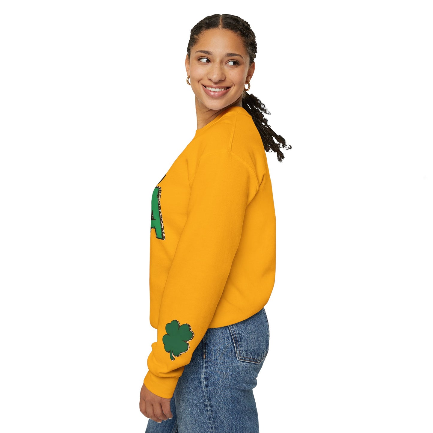 "Luckiest Mama" Heavy Blend Crewneck Sweatshirt